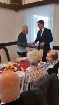 c883a08e-b82d-4dcb-be00-cbf704cc11d8