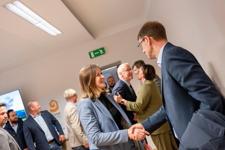 Avstrijska ministrica na obisku v Geoparku Karavanke (1)