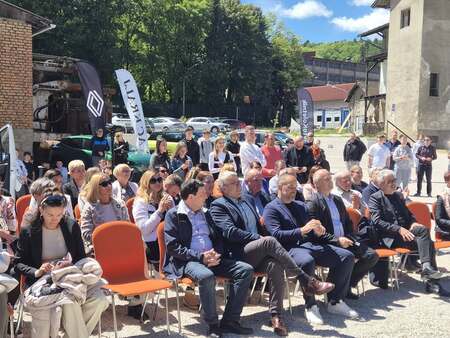 Zaključna prireditev Srednje šole Ravne v sodelovanju s 46 podjetji in Staro železarno (1)