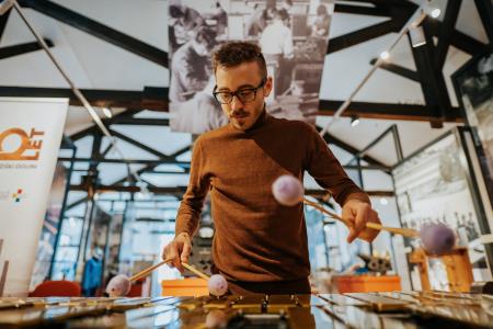 199637578_970386523799405_5448224117521646362_n