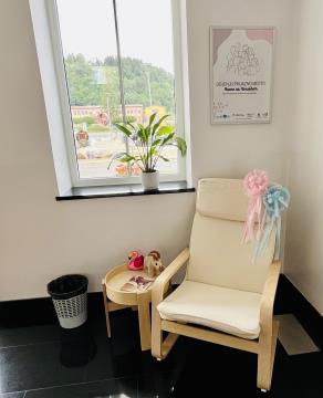 Kotiček za dojenje na Gačnikovi poti 5