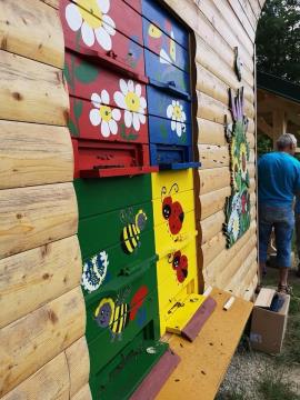 Učni čebelnjak Pigl