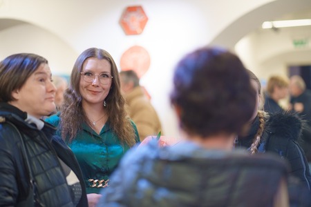 Laura Kumprej Simfonija barv