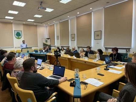 4d0276f8-d743-41ac-96e6-fea31bc8c674