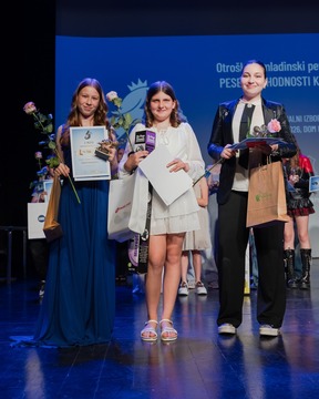 Mlade pevke navdušile na festivalu Pesem prihodnosti 2026
